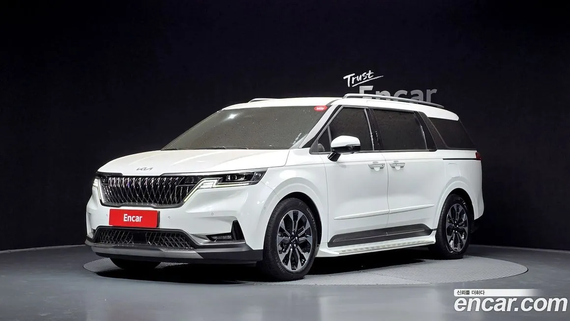Kia Carnival — фото 1