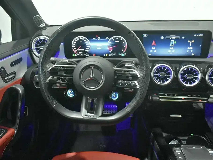 Mercedes-Benz A-Class AMG — фото 9
