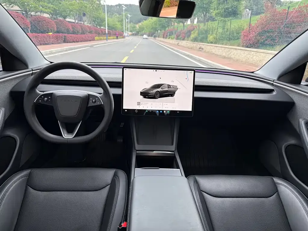 Tesla Model 3 — фото 3