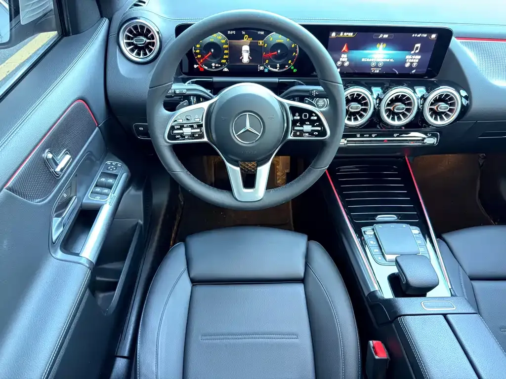 Mercedes-Benz GLA — фото 9