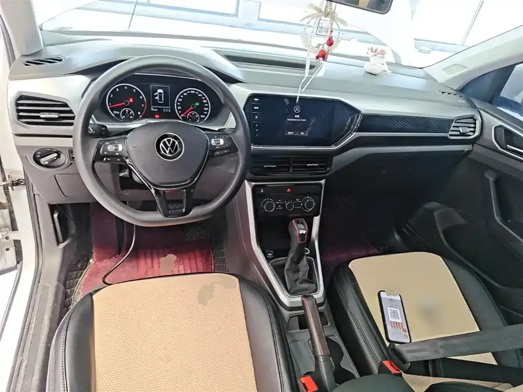 Volkswagen T-Cross — фото 8