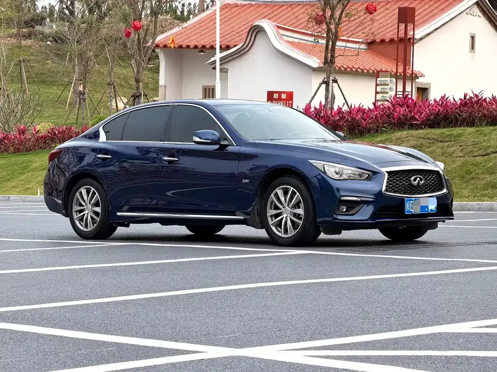 Infiniti Q50L — фото 7