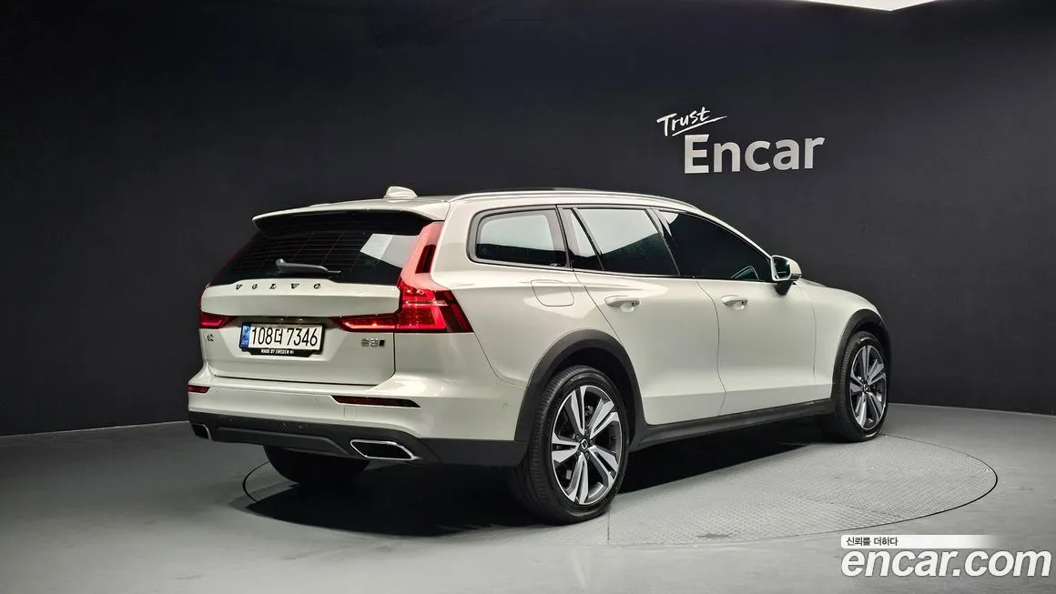 Volvo V60 — фото 2