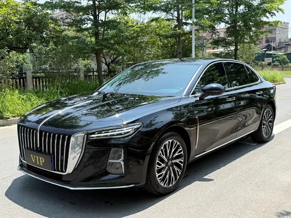 Hongqi H5 — фото 1