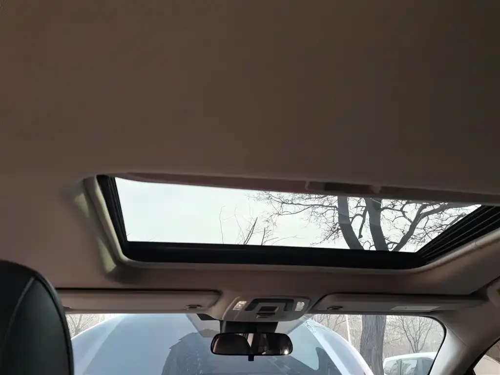 Toyota Sienna — фото 2