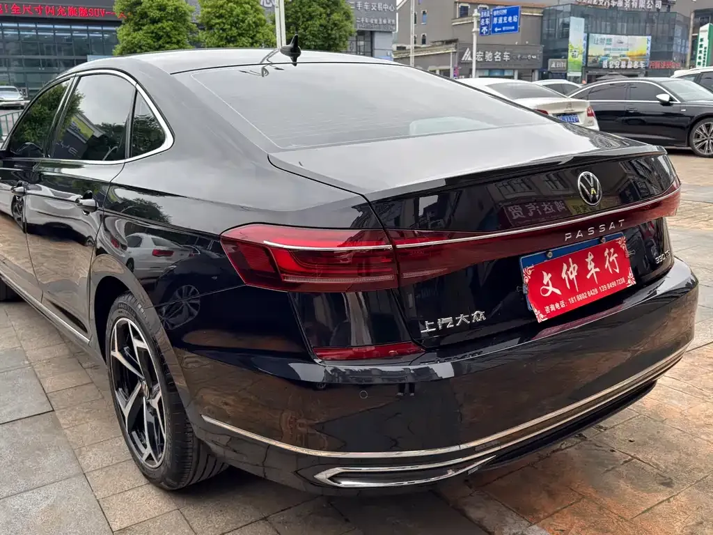 Volkswagen Passat — фото 2