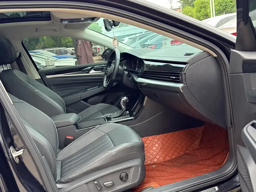 Volkswagen Passat — фото 6