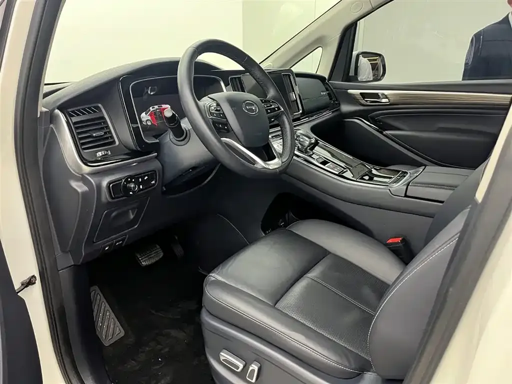 GAC Motor Trumpchi M8 — фото 9