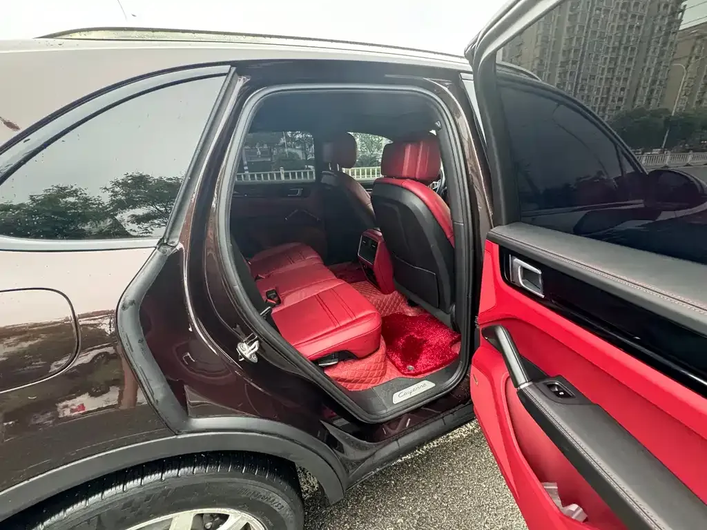 Porsche Cayenne Hybrid — фото 4