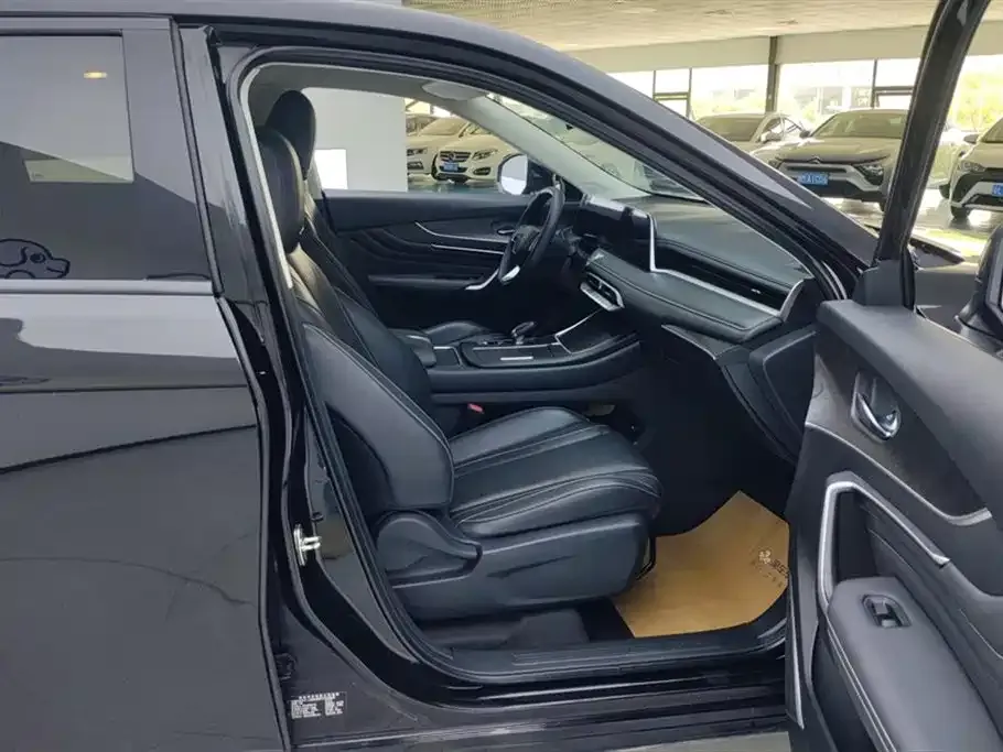 Venucia V — фото 7
