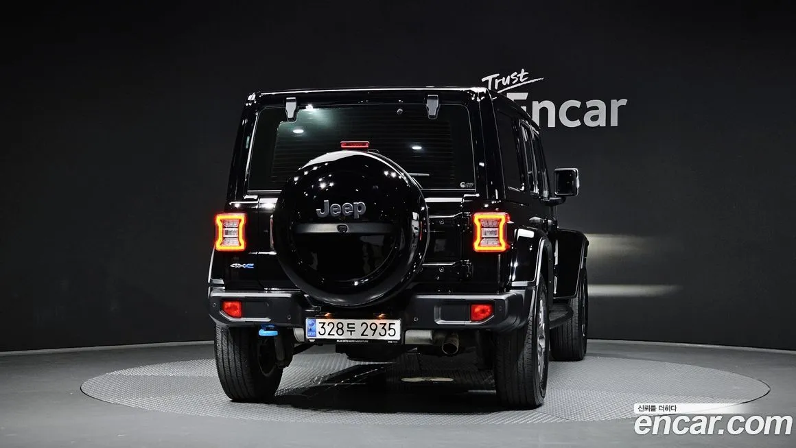 Jeep Wrangler — фото 3