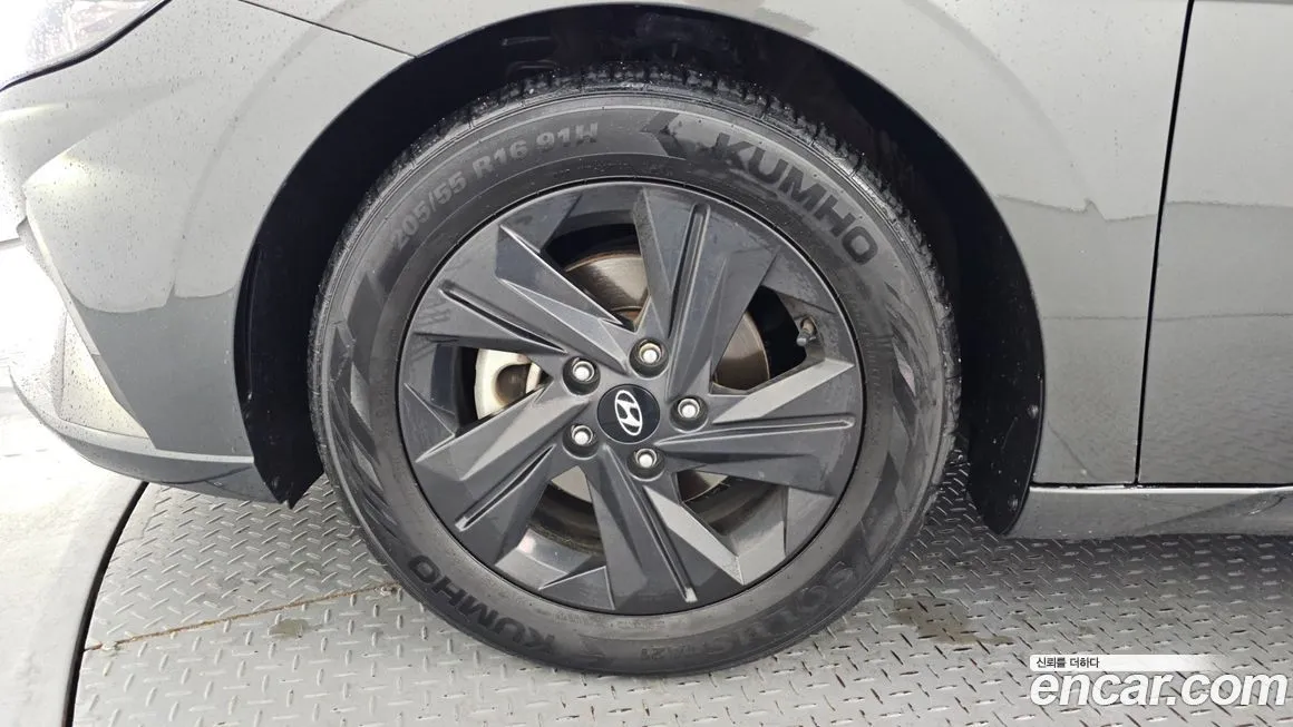 Hyundai AVANTE — фото 10