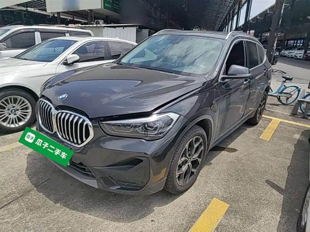 BMW X1 — фото 1