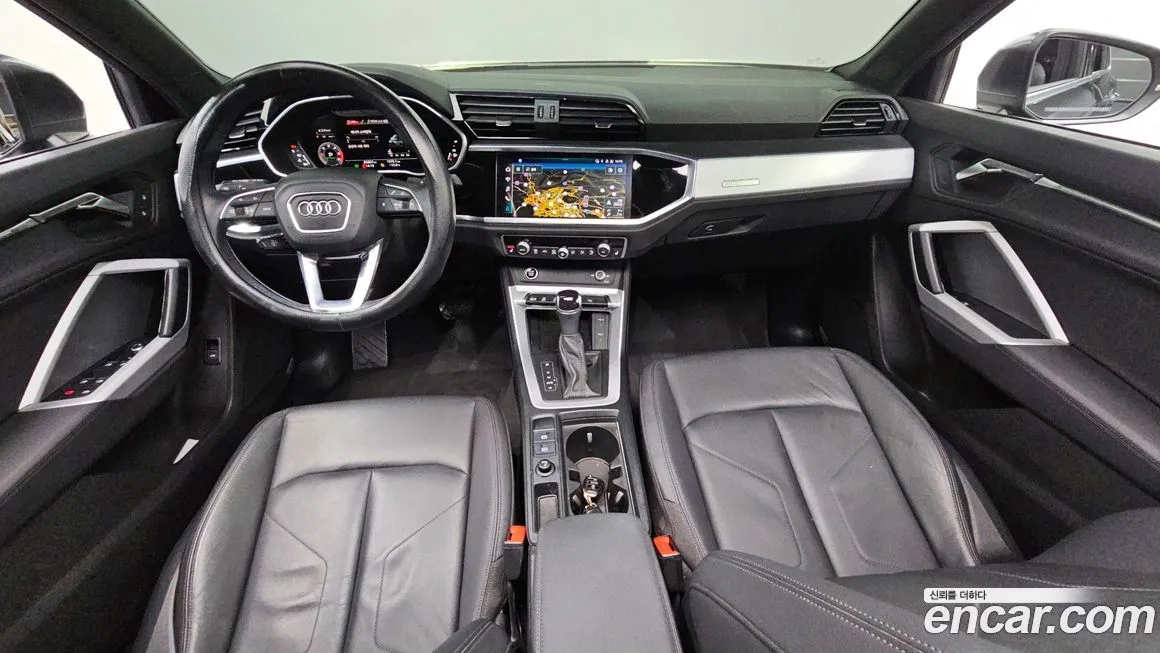 Audi Q3 — фото 10
