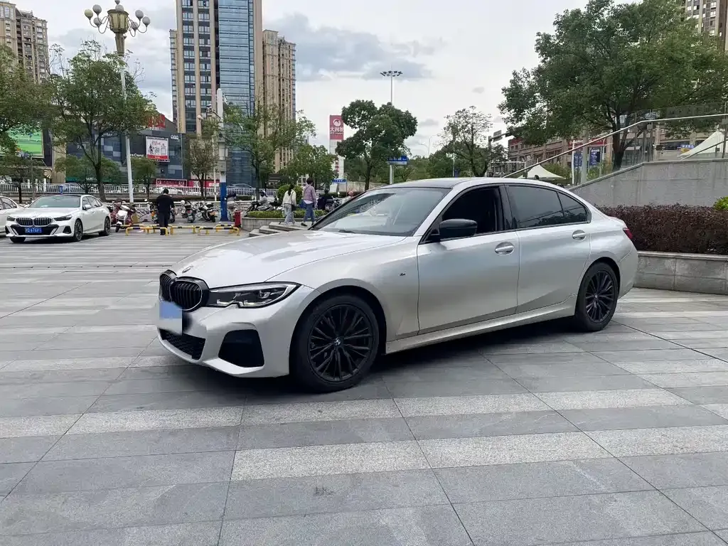 BMW 3 Series — фото 1