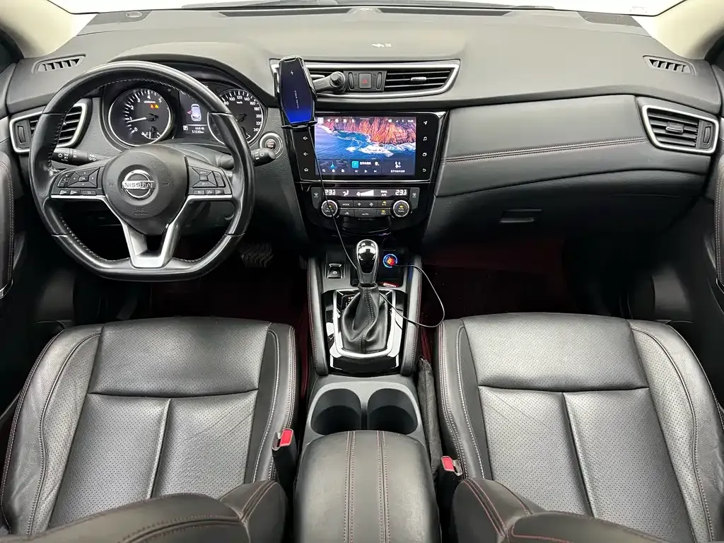 Nissan Qashqai — фото 7