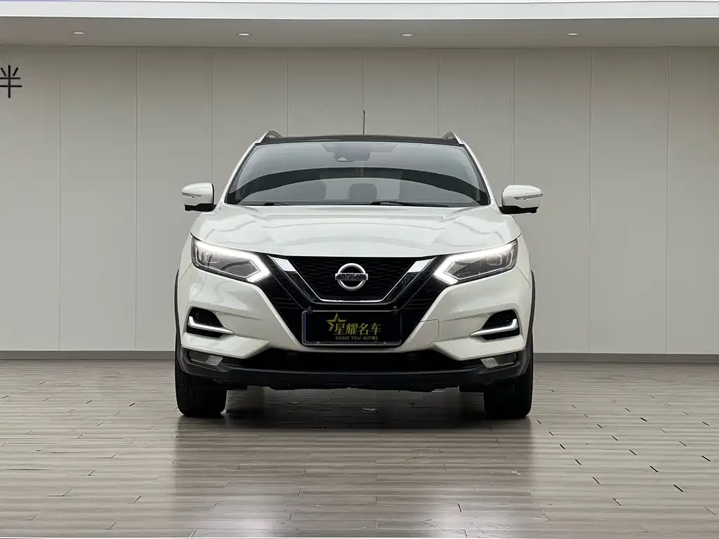 Nissan Qashqai — фото 10