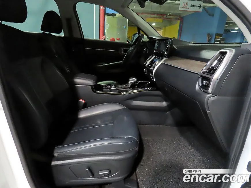 Kia Sorento — фото 4
