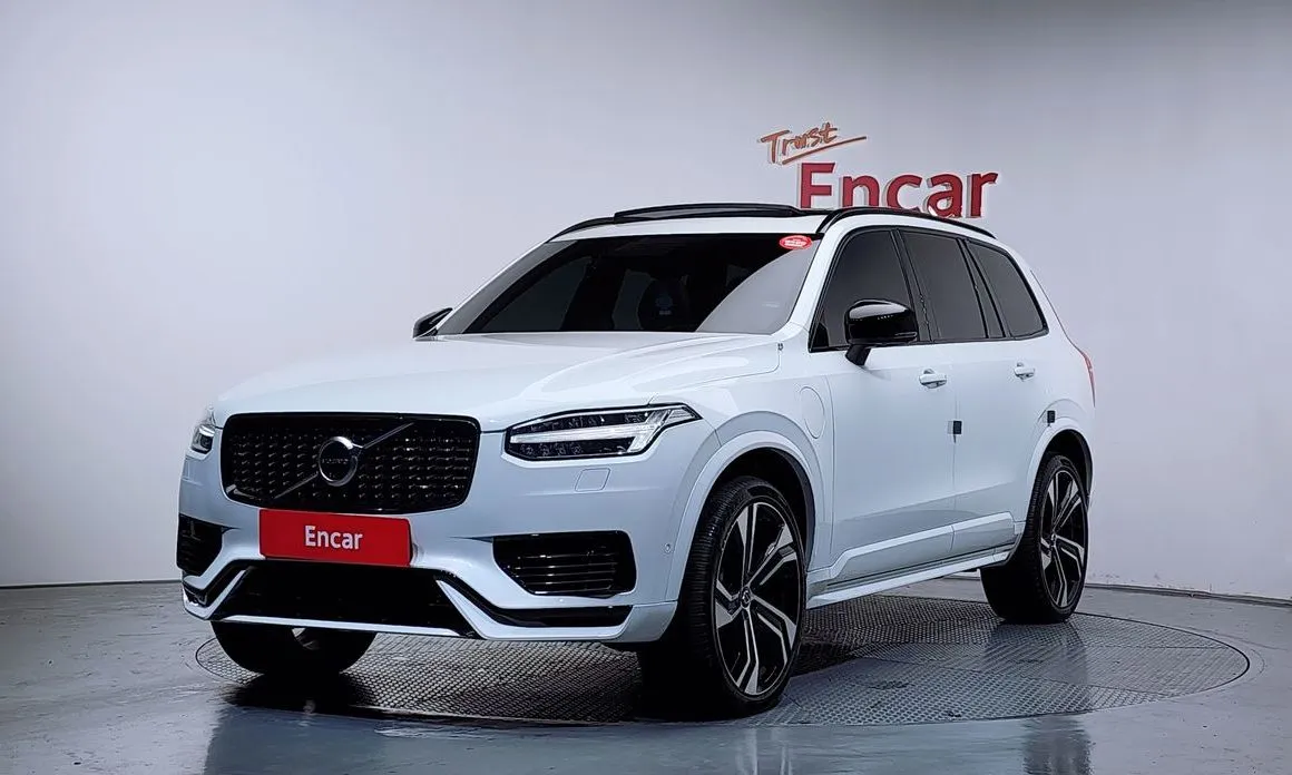 Volvo XC90 — фото 1