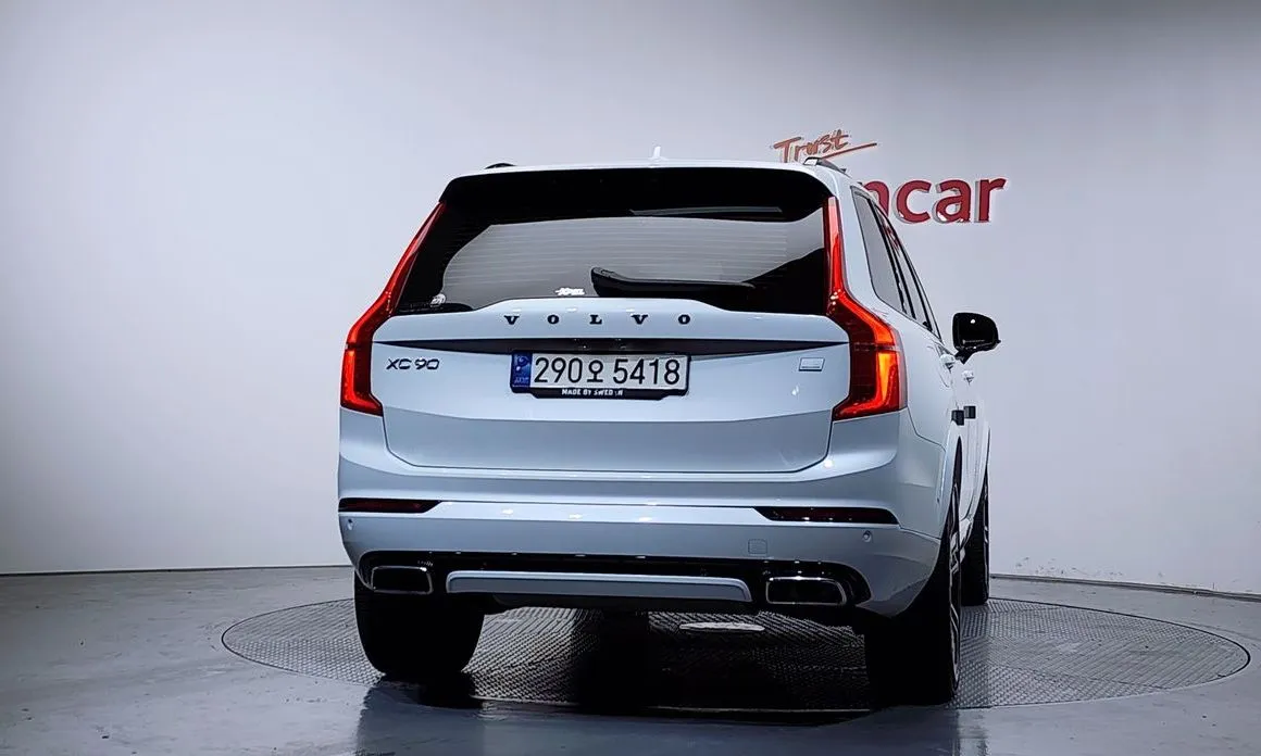 Volvo XC90 — фото 3