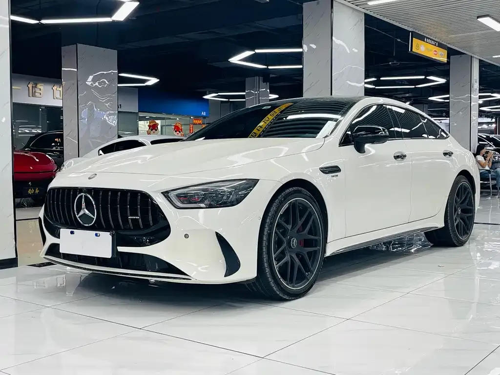 Mercedes-Benz AMG GT — фото 1