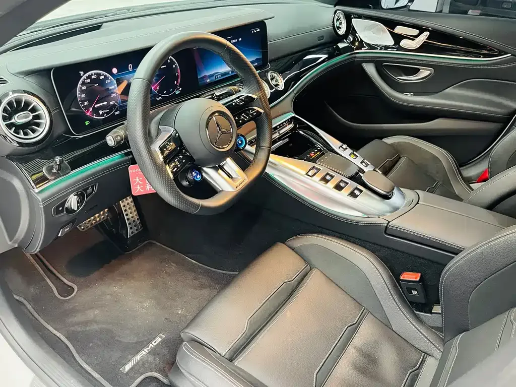 Mercedes-Benz AMG GT — фото 10