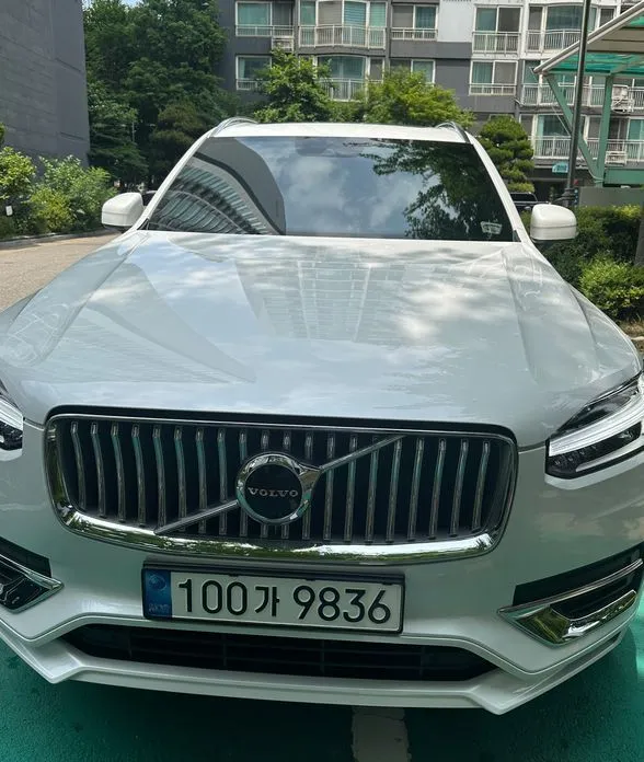 Volvo XC90 — фото 1