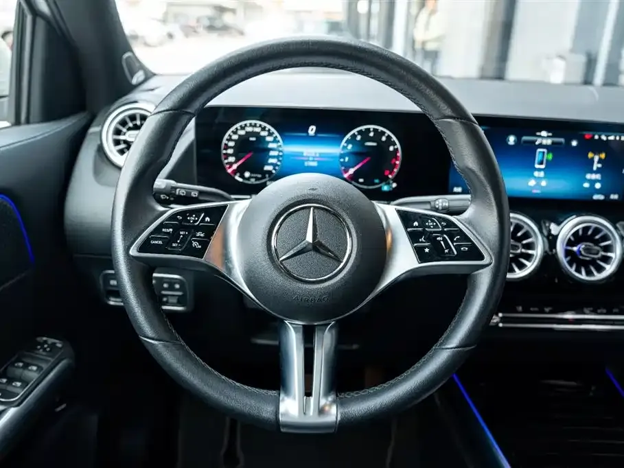 Mercedes-Benz GLA — фото 3