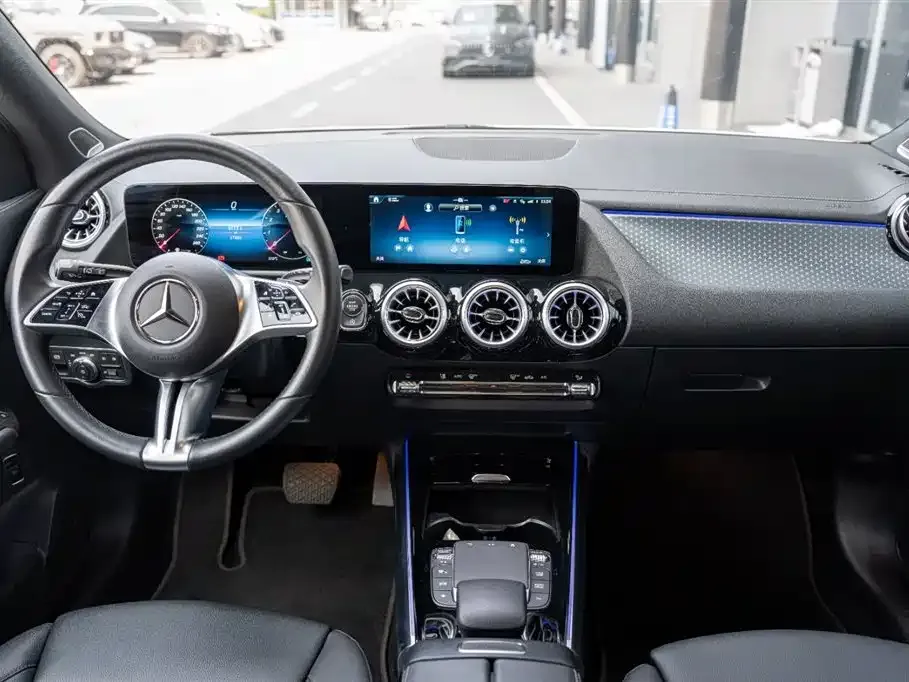 Mercedes-Benz GLA — фото 8