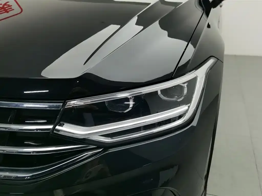 Volkswagen Tiguan L New Energy — фото 2