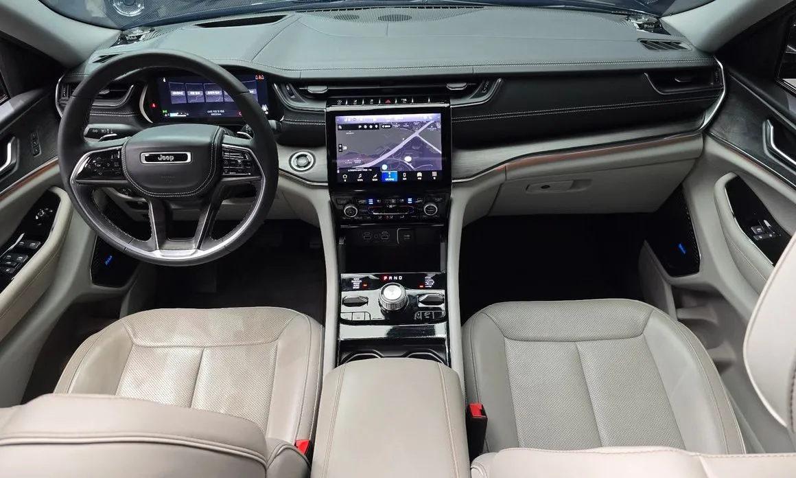 Jeep Cherokee — фото 2