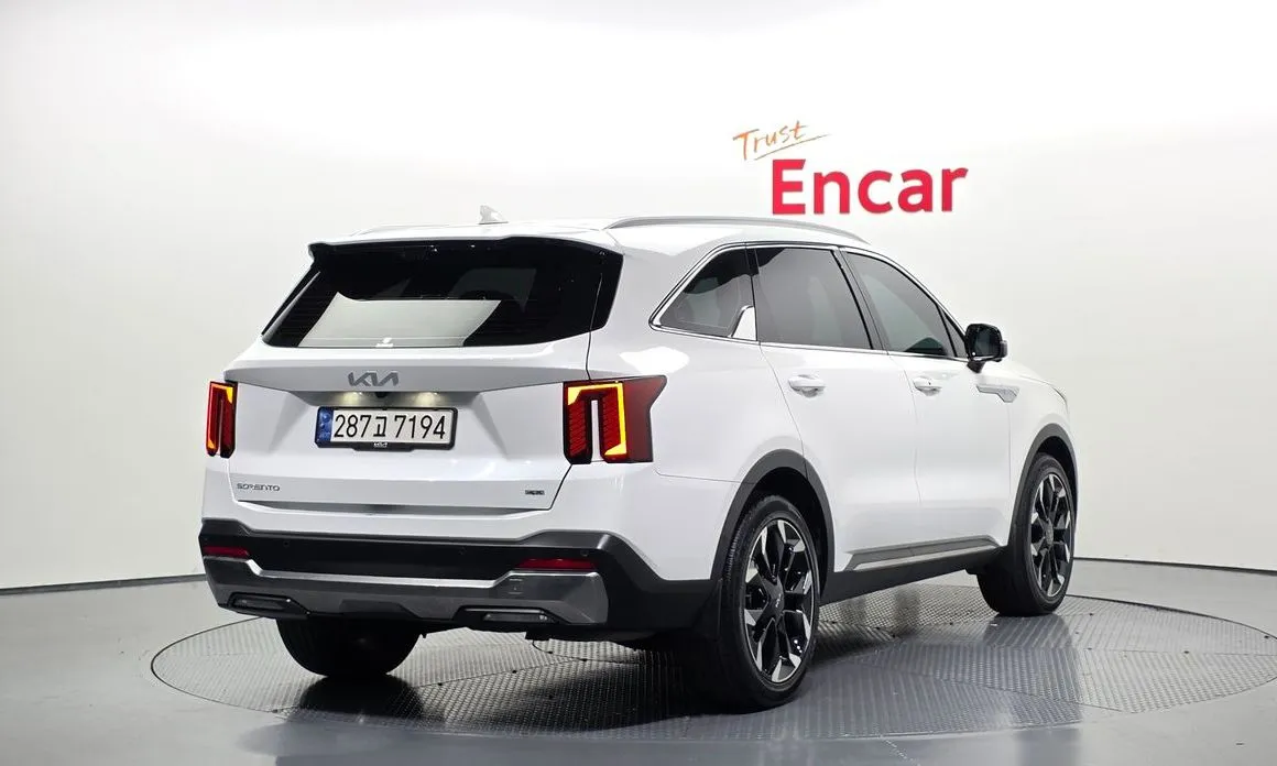 Kia Sorento — фото 5
