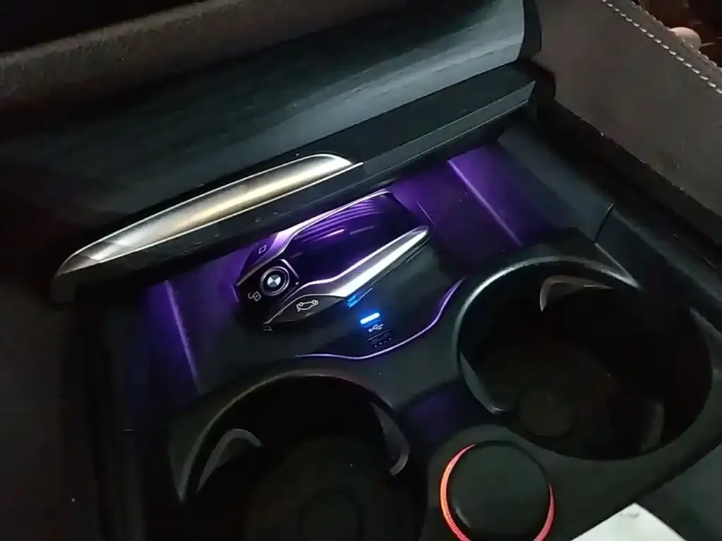 BMW 5 Series New Energy — фото 2