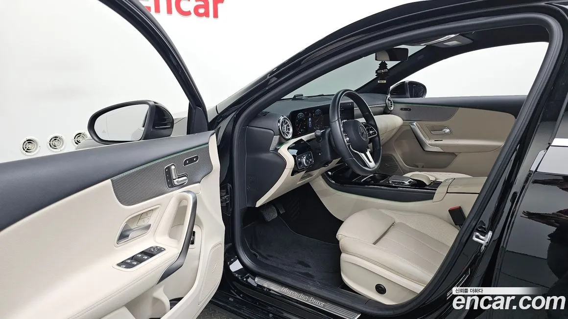 Mercedes-Benz A-Class — фото 10