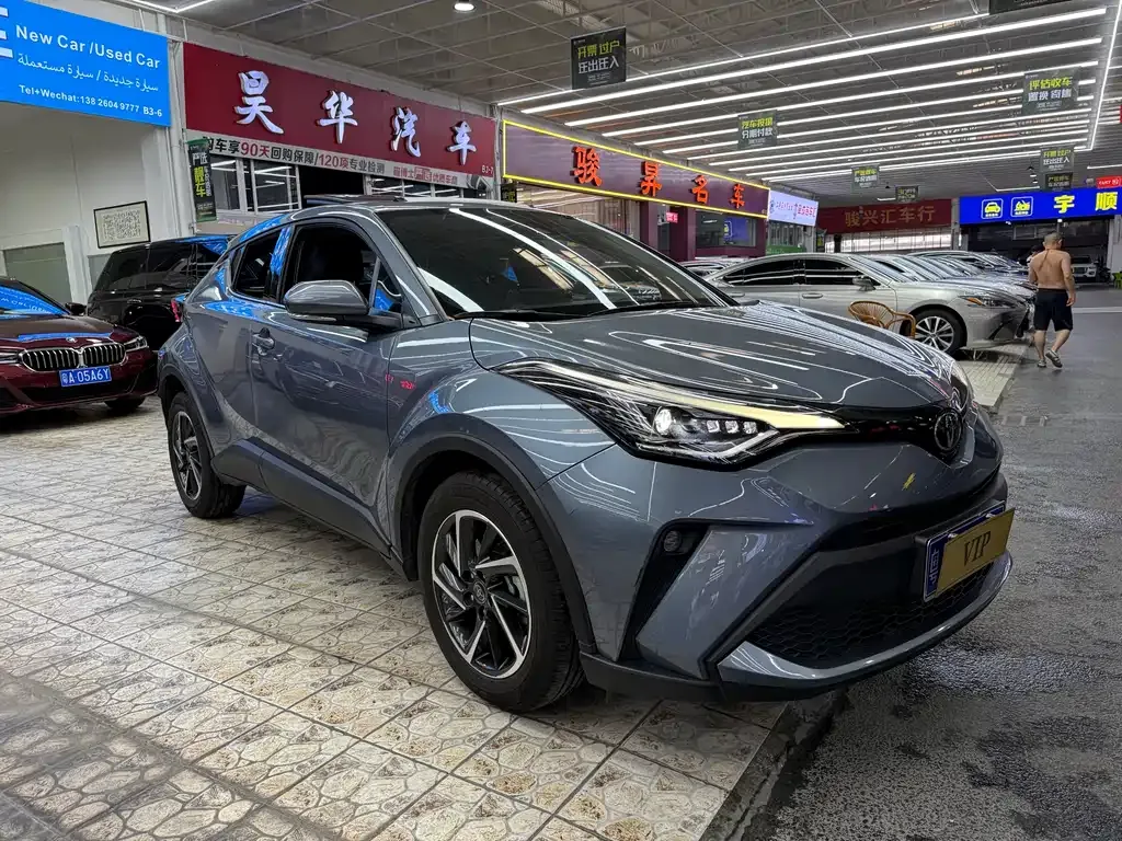 Toyota C-HR — фото 6