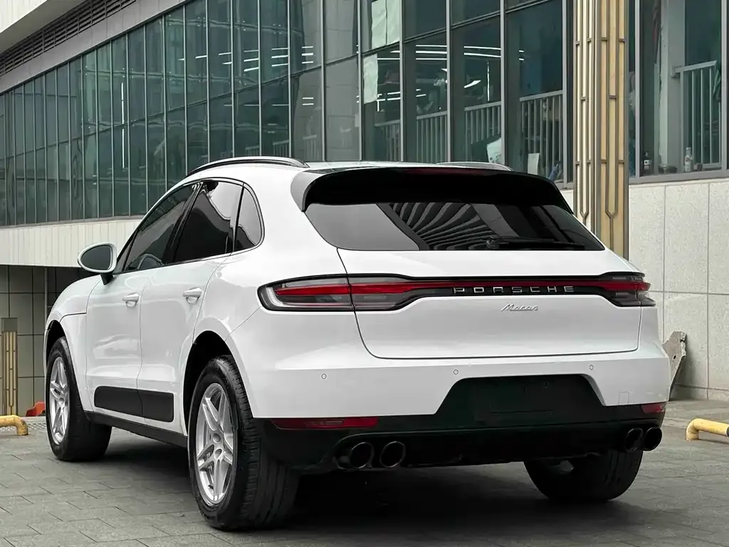 Porsche Macan — фото 9