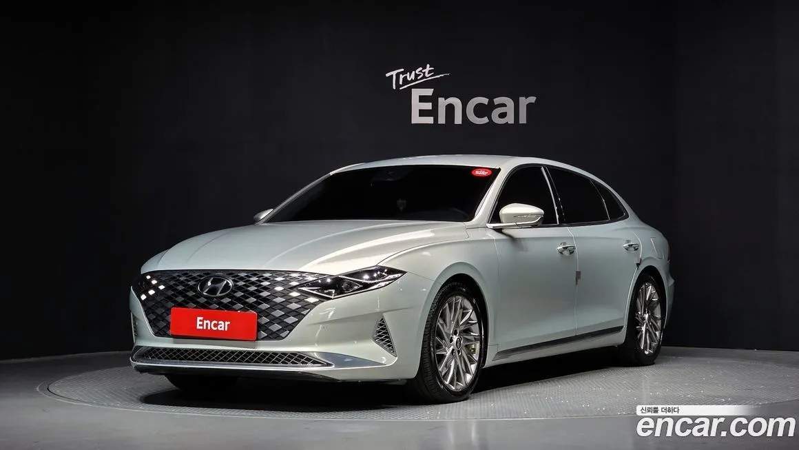 Hyundai Grandeur — фото 1