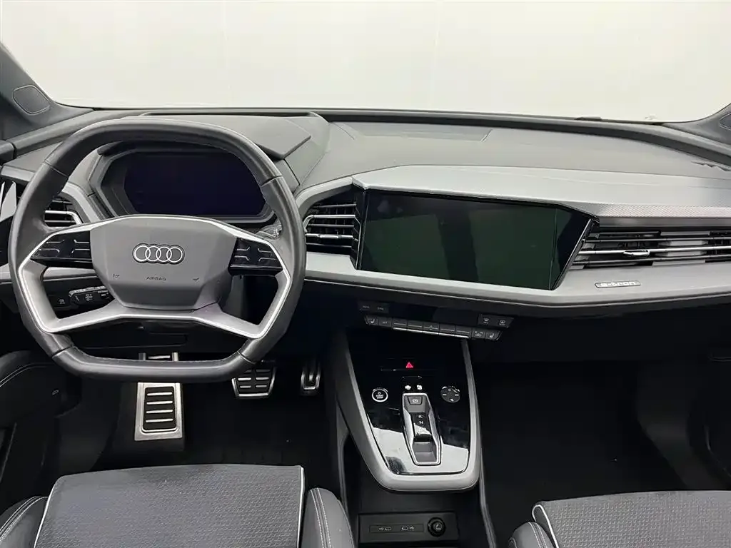 Audi Q5 e-tron — фото 7