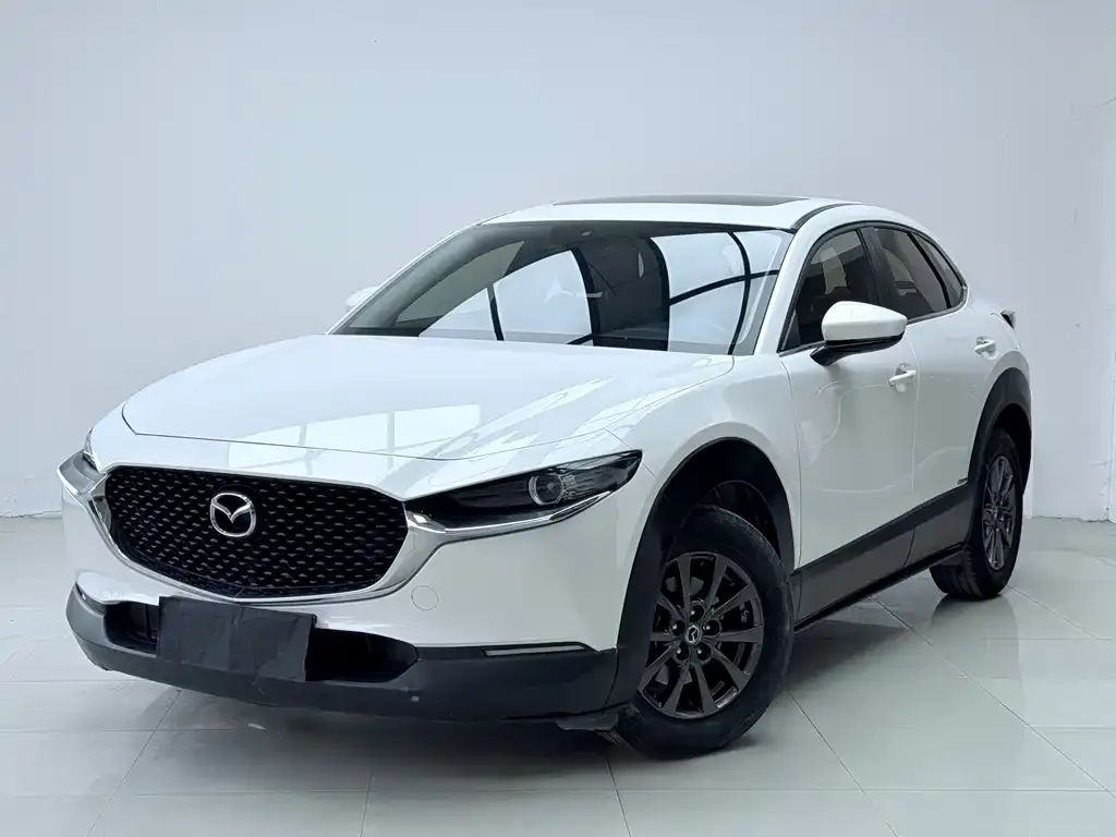 Mazda CX-30 — фото 1