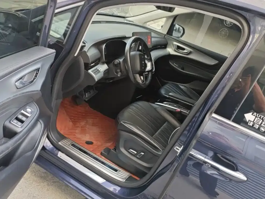 Roewe iMAX8 — фото 2