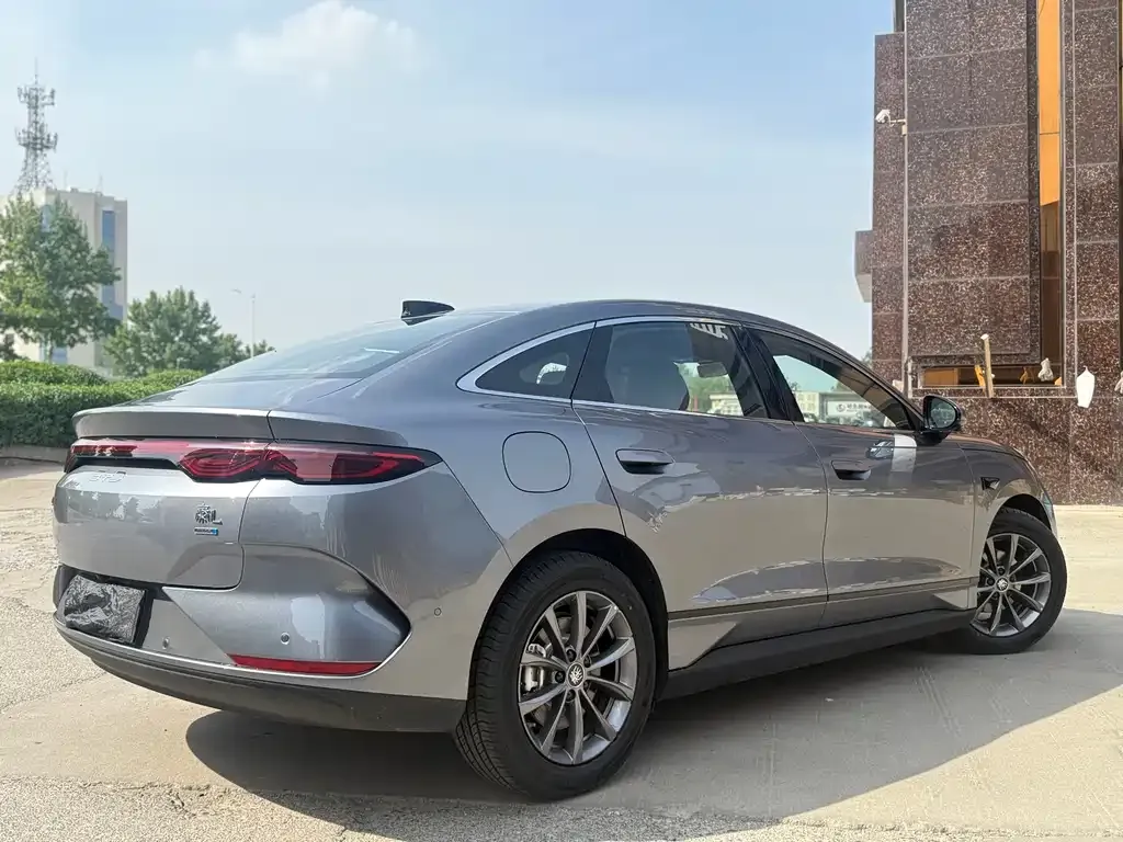 BYD Qin L — фото 3