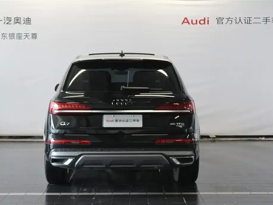 Audi Q7 — фото 5