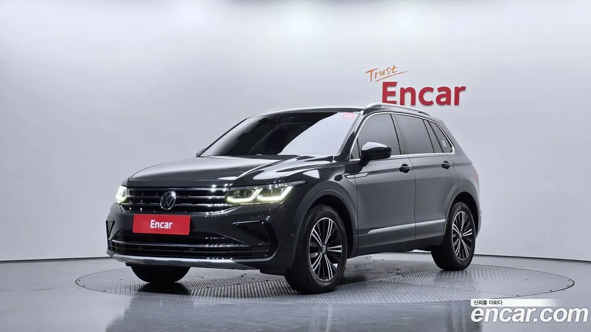 Volkswagen Tiguan — фото 1