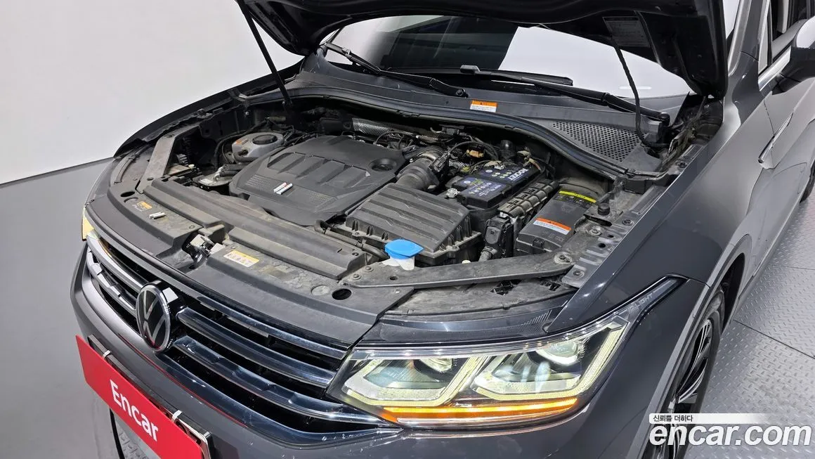 Volkswagen Tiguan — фото 10