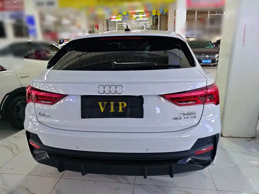 Audi Q3 Sportback — фото 5