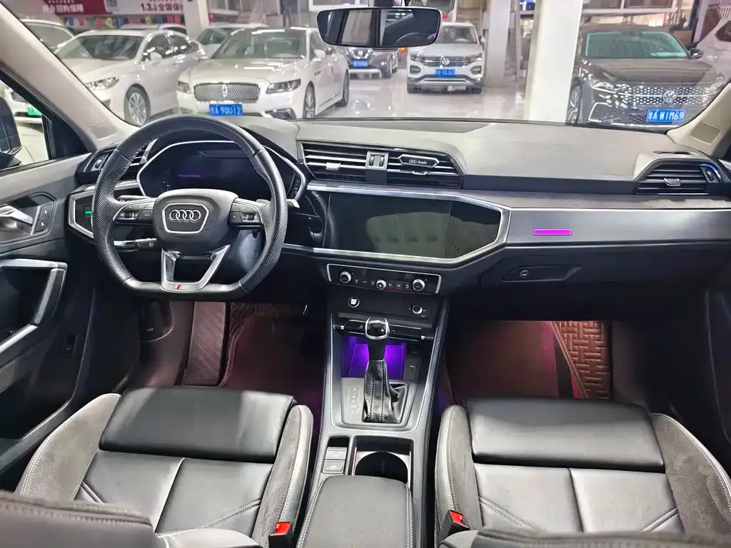 Audi Q3 Sportback — фото 10