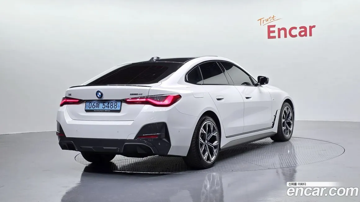 BMW i4 — фото 2