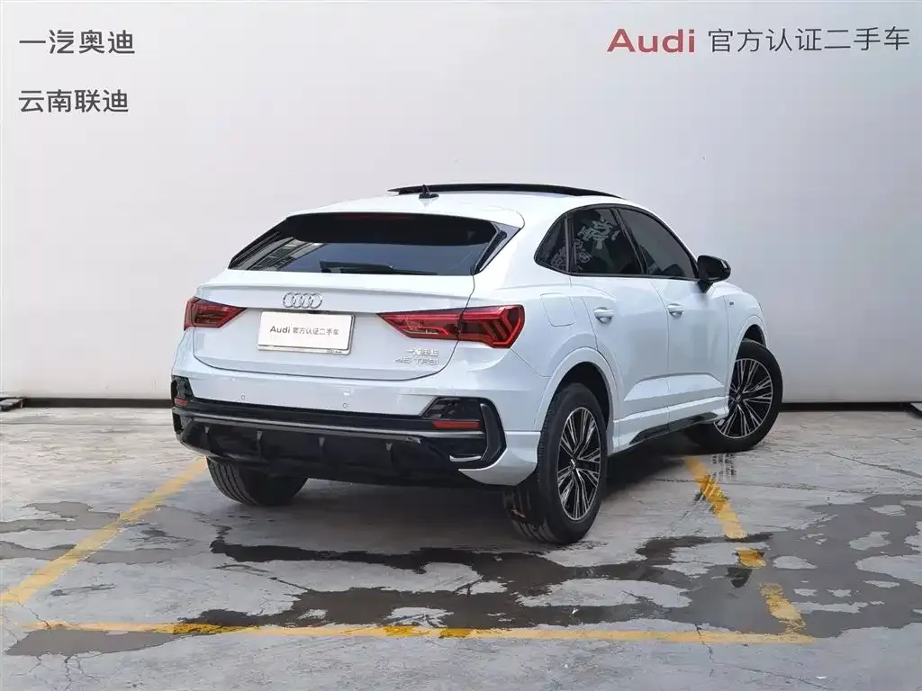 Audi Q3 Sportback — фото 10