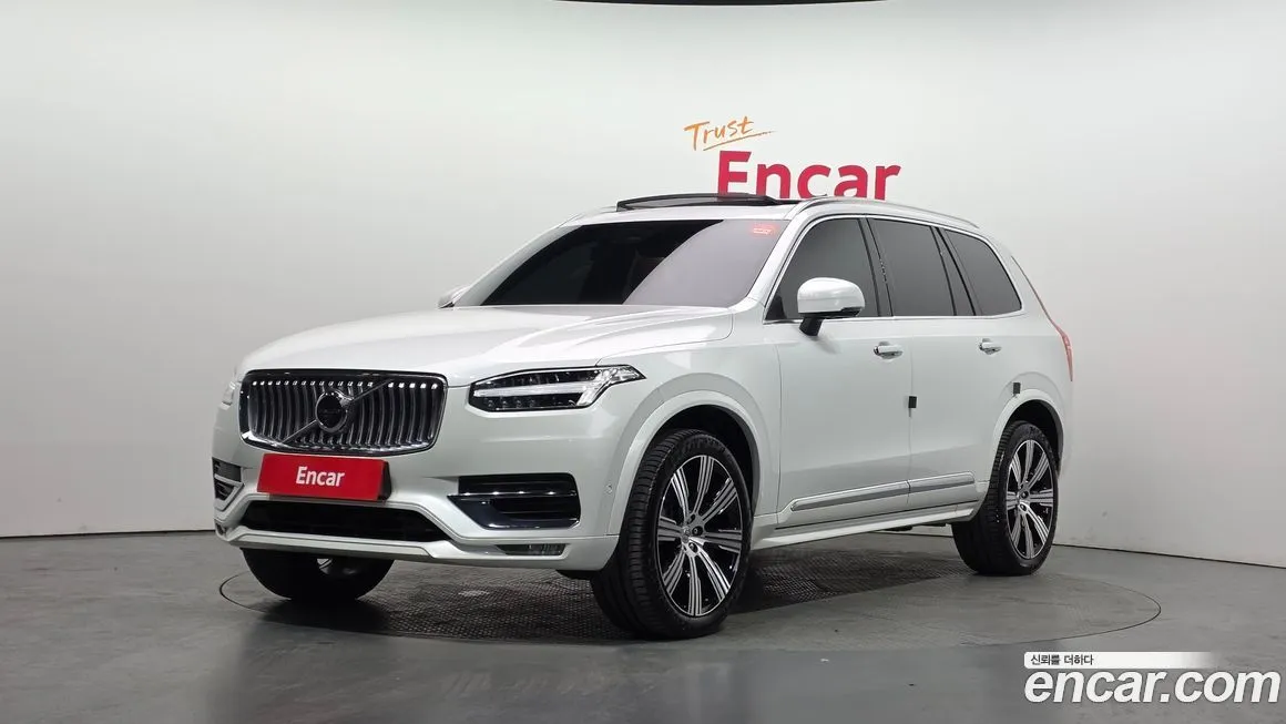 Volvo XC90 — фото 1