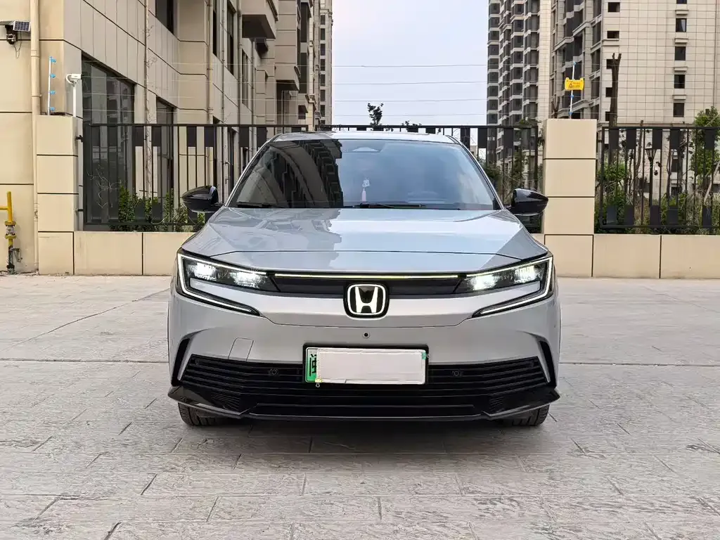 Honda e:NP2 — фото 5